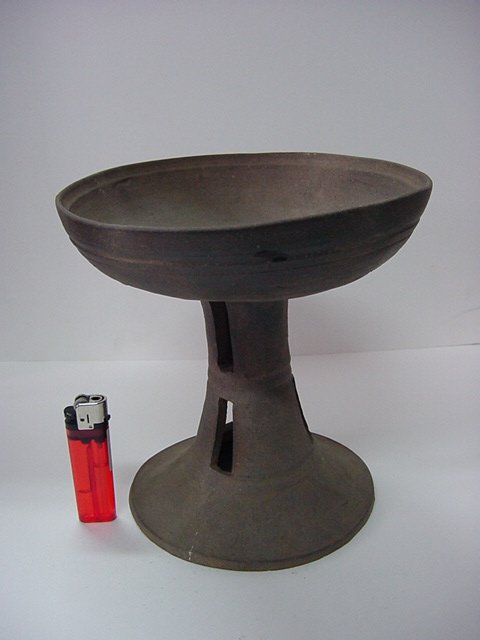 토기 굽다리 대완