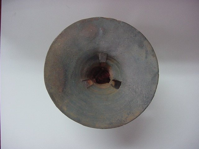 토기 굽다리 대완