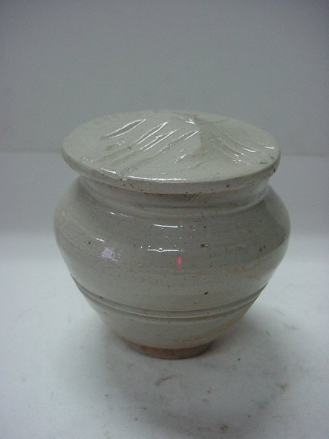 백자 뚜겅있는 소호