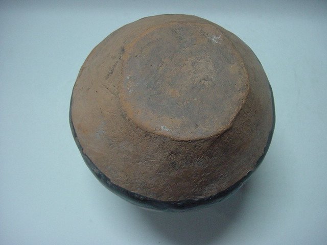 귀달린 채색적토기