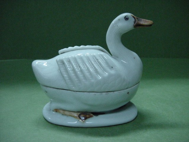 황유 오리형 도자기