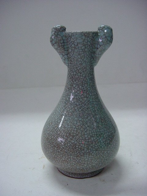 백자 귀달린 빙열문 소주병