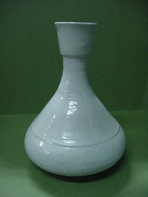 특이한 백자주병