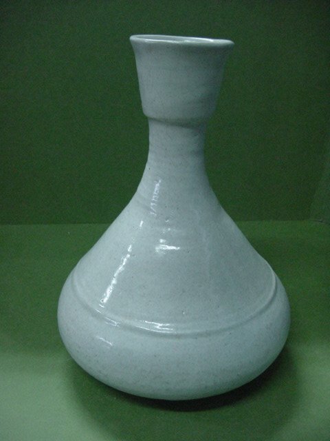 특이한 백자주병