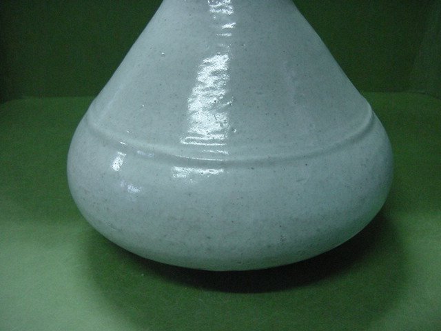 특이한 백자주병