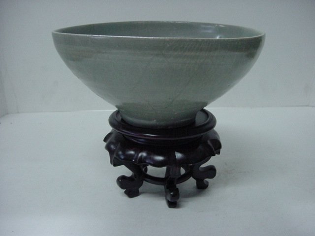 청자 음각 모란문 완