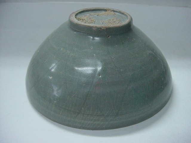 청자 음각 모란문 완