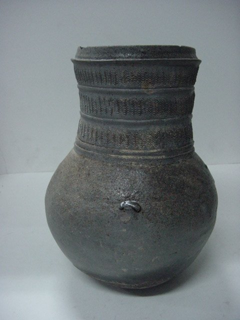 삼단 물결문 장경호