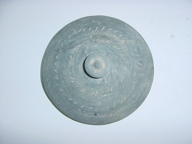 토기 굽다리접시와 뚜겅