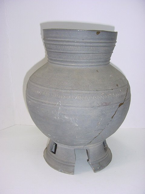 토기굽다리 물결인화문 장경호