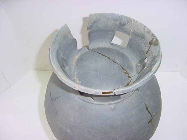 토기굽다리 물결인화문 장경호