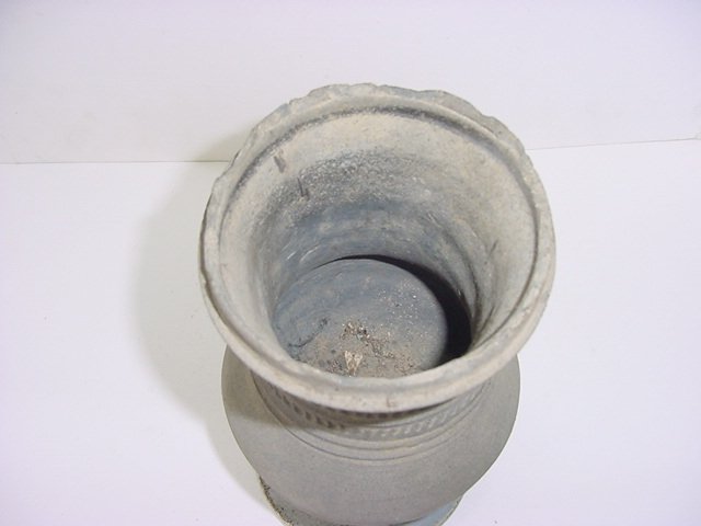 토기 삼단물결문목긴호