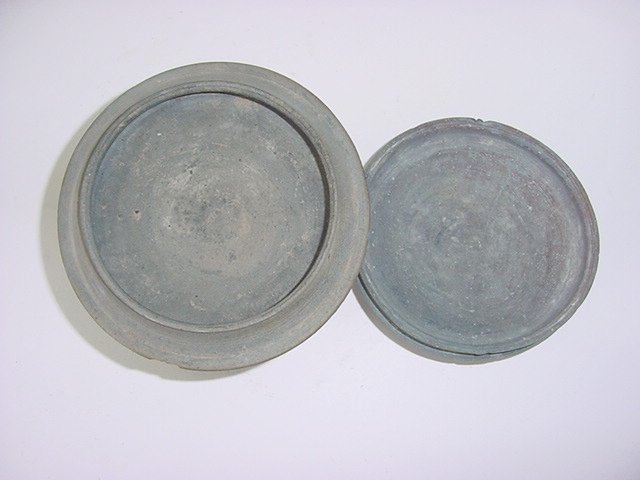 토기굽다리접시와 뚜겅