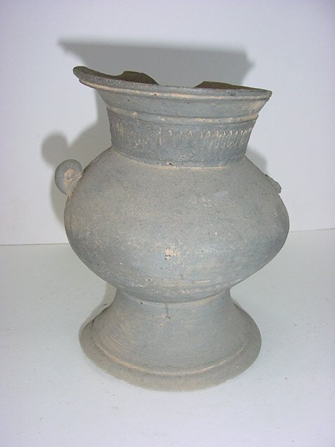 굽다리토기 이귀장경호