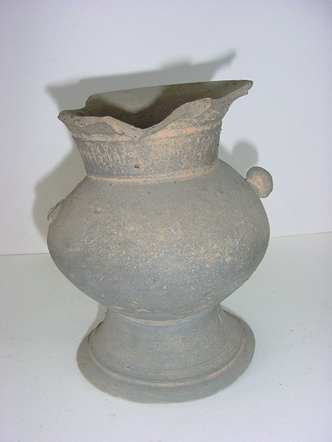 굽다리토기 이귀장경호