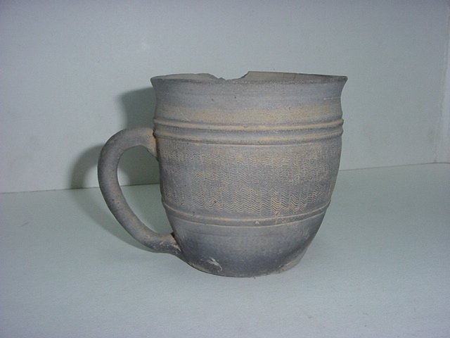 토기물결문 크라운잔