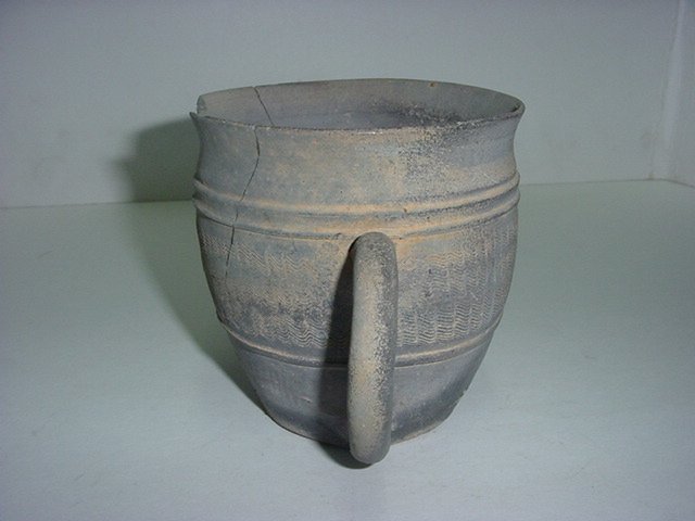 토기물결문 크라운잔