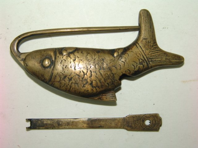 청동 물고기 열쇠