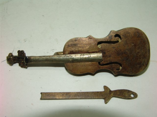 청동 바이올린 열쇠