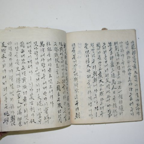 1924년 통도사경내에서필사한 필사기가 있는 언문필사본 1책