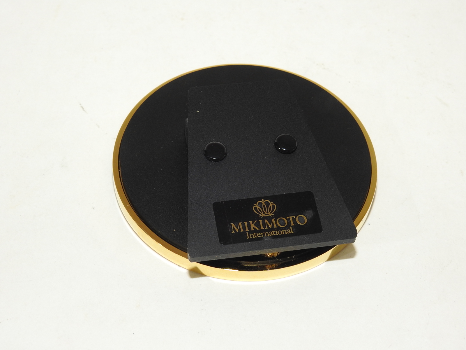 미키모토 청동에 진주가 장식된 액자