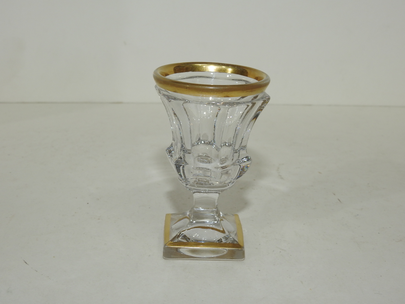 크리스탈 금채 트로피모양 잔