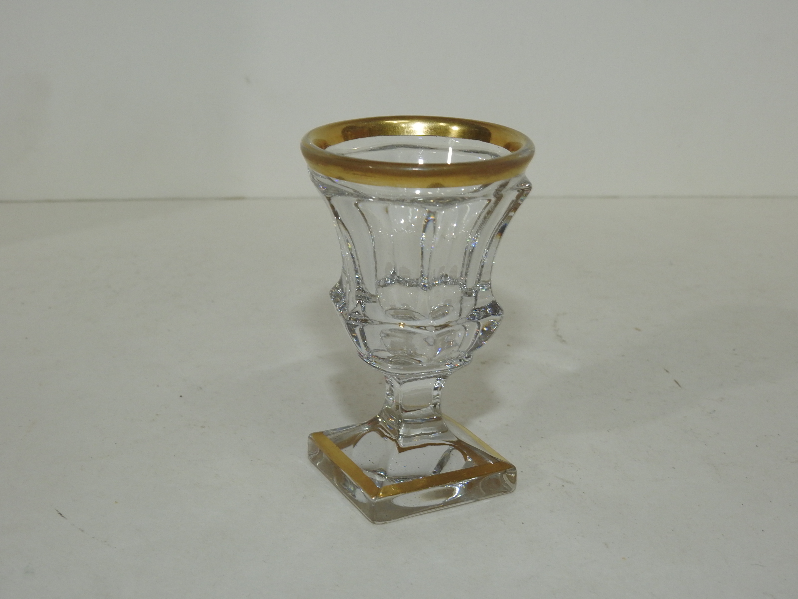 크리스탈 금채 트로피모양 잔