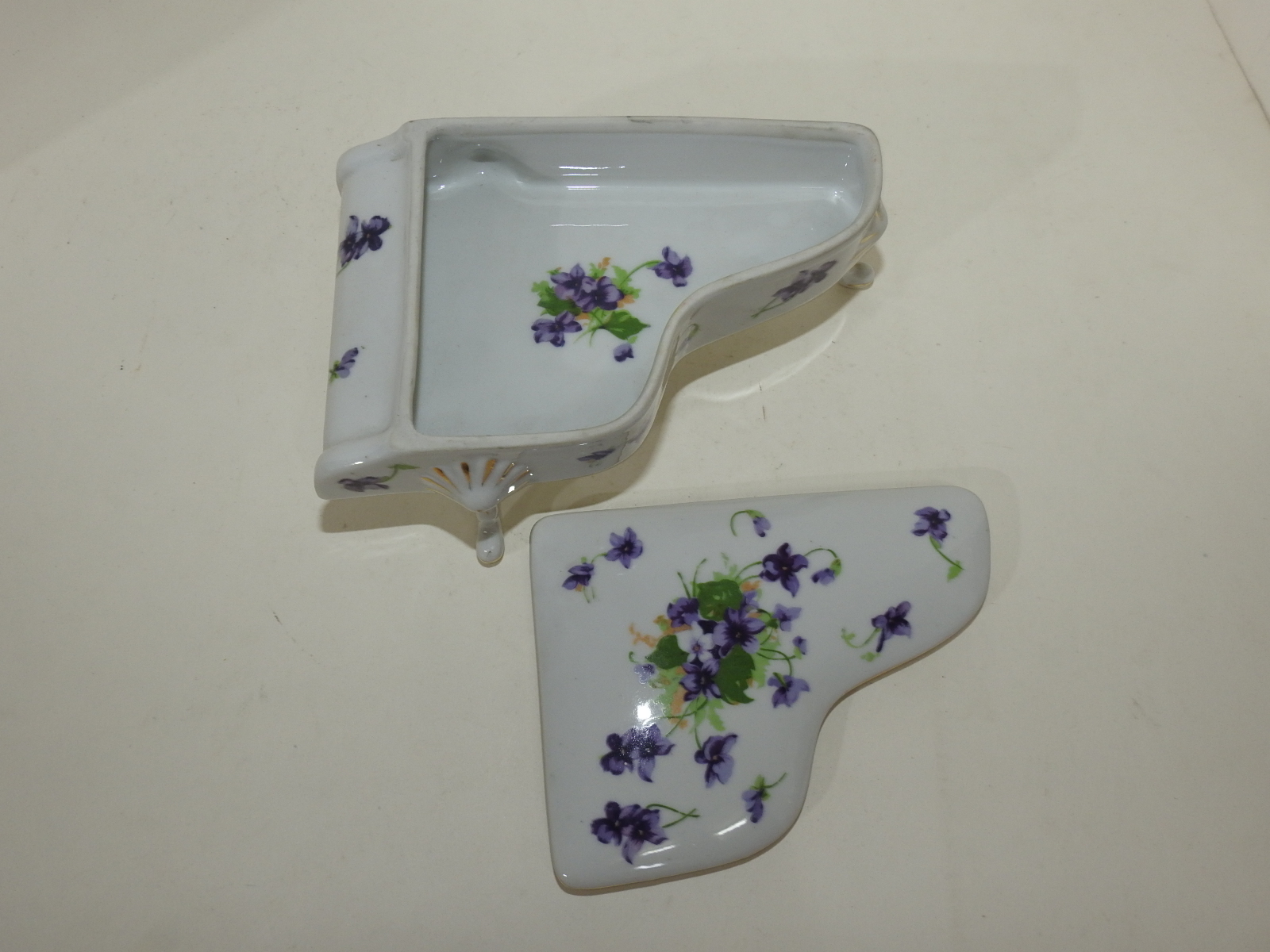 영국산 청화백자화문 피아노모양 합