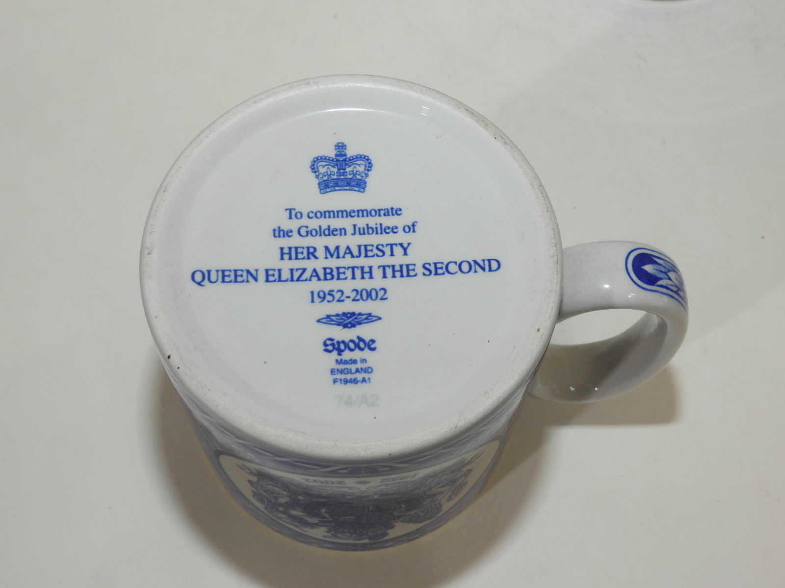 영국산 엘리자베스여왕2세 커피잔 2점