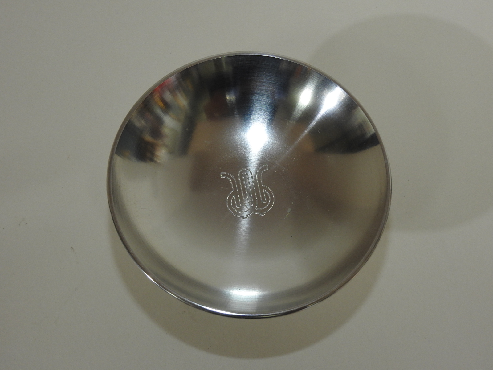 주석으로된 미사용 잔