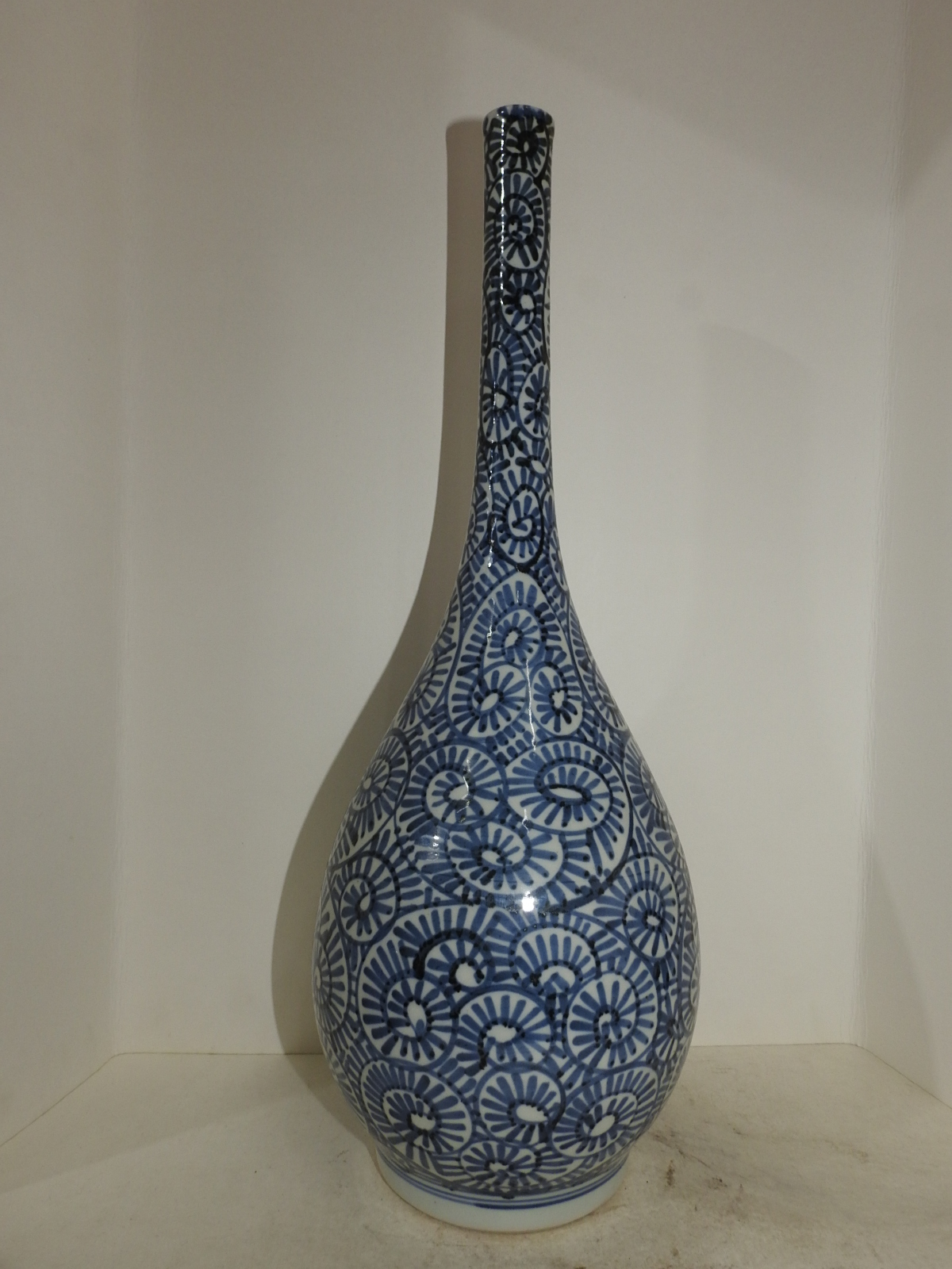 대형크기의 이마리 청화백자추상화문 대 주병