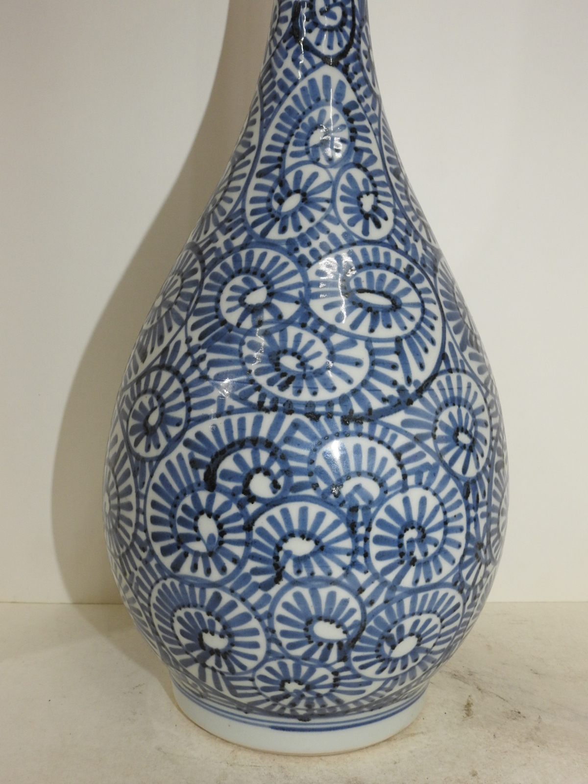 대형크기의 이마리 청화백자추상화문 대 주병