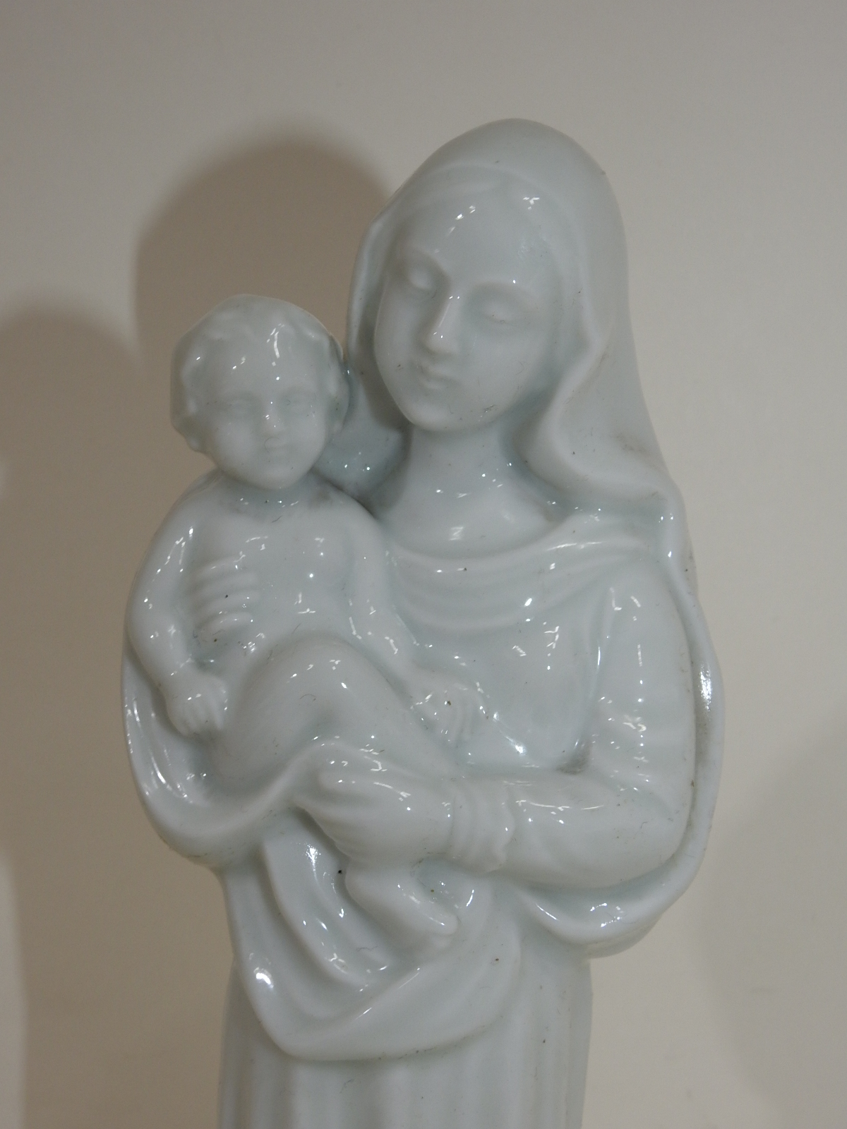 백자 성마리아 조각상