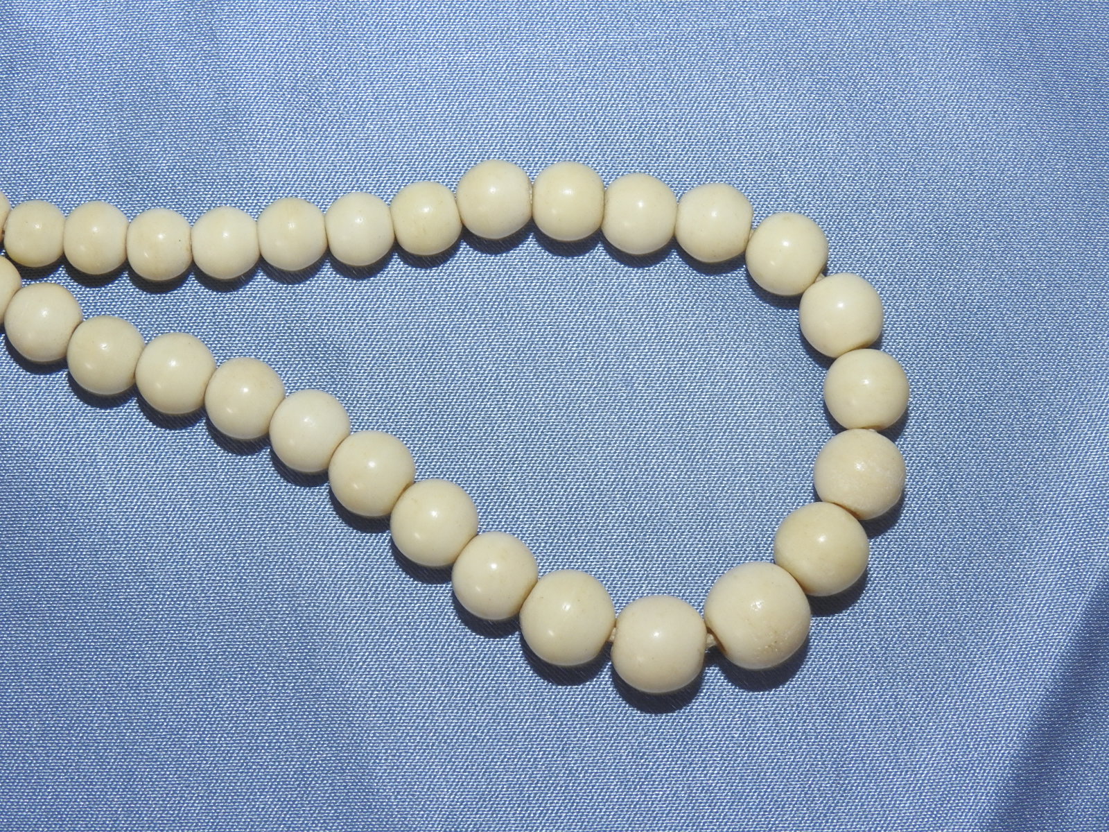 우각재질로된 목걸이