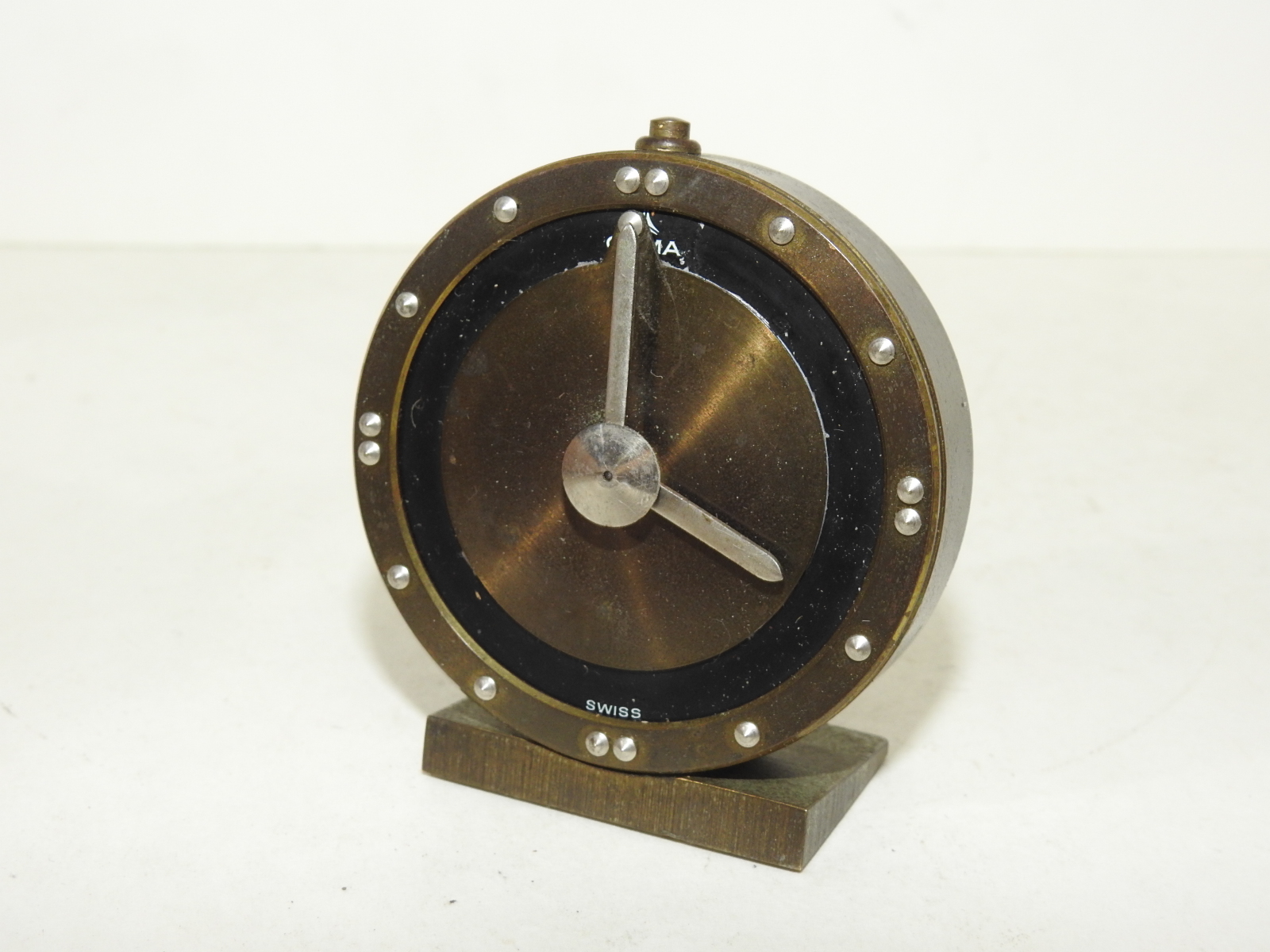 청동으로된 스위스산 테엽시계