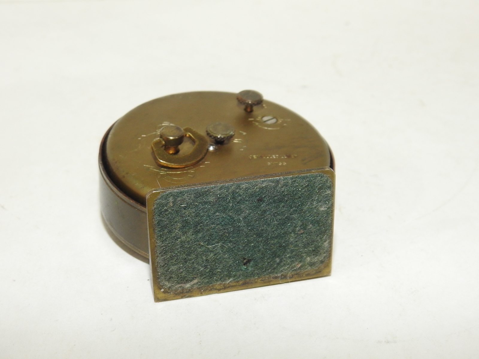 청동으로된 스위스산 테엽시계