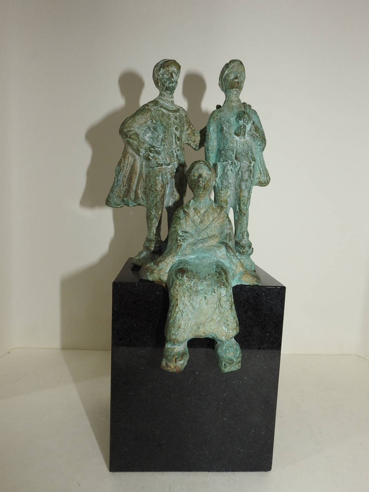 대리석받침에 청동브론즈 인물 조각상