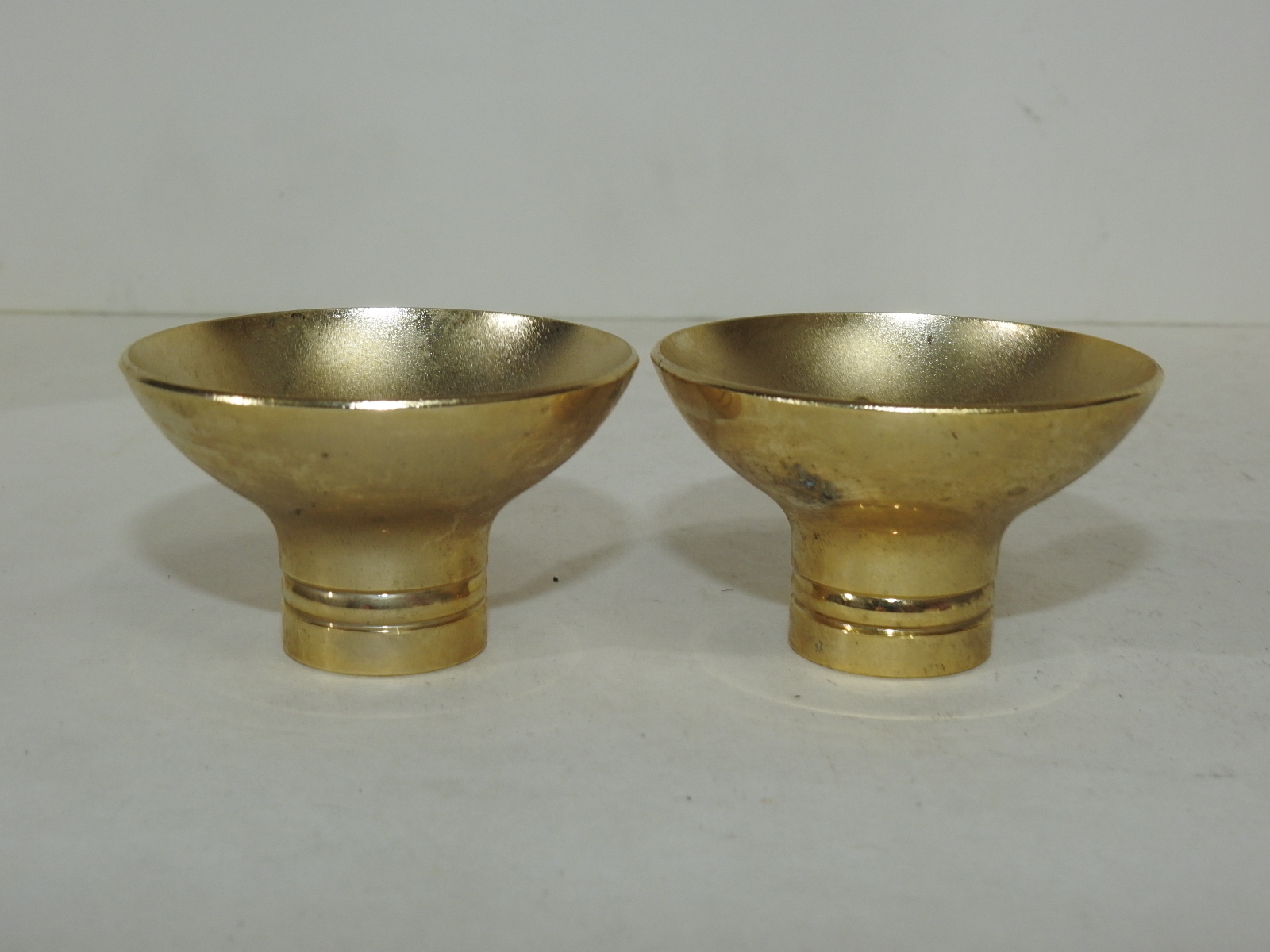 청동에 24K 금도금된 양각 수(壽)자문 잔 2점