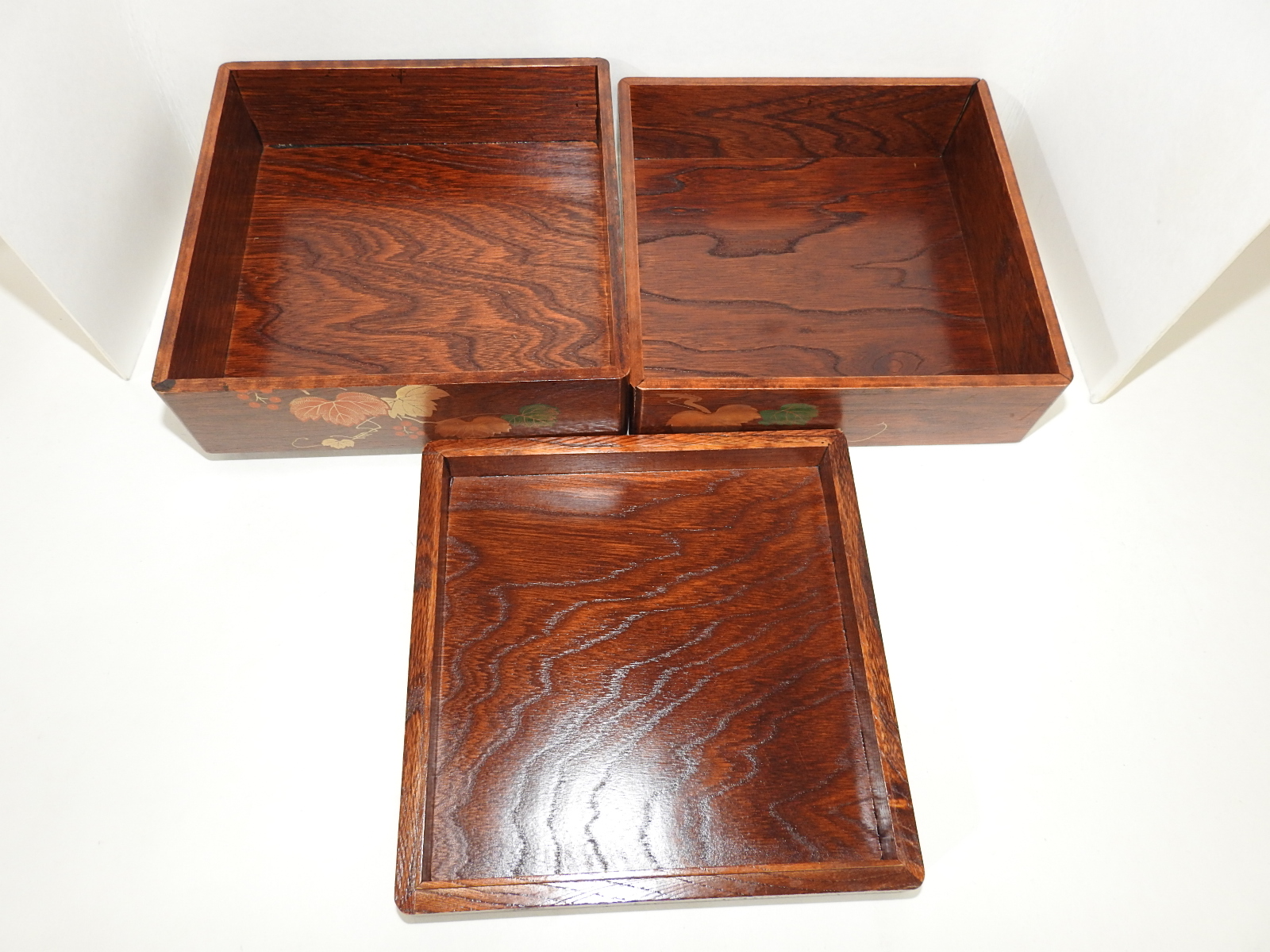 미사용 원목나무에 금채포도문 이단합