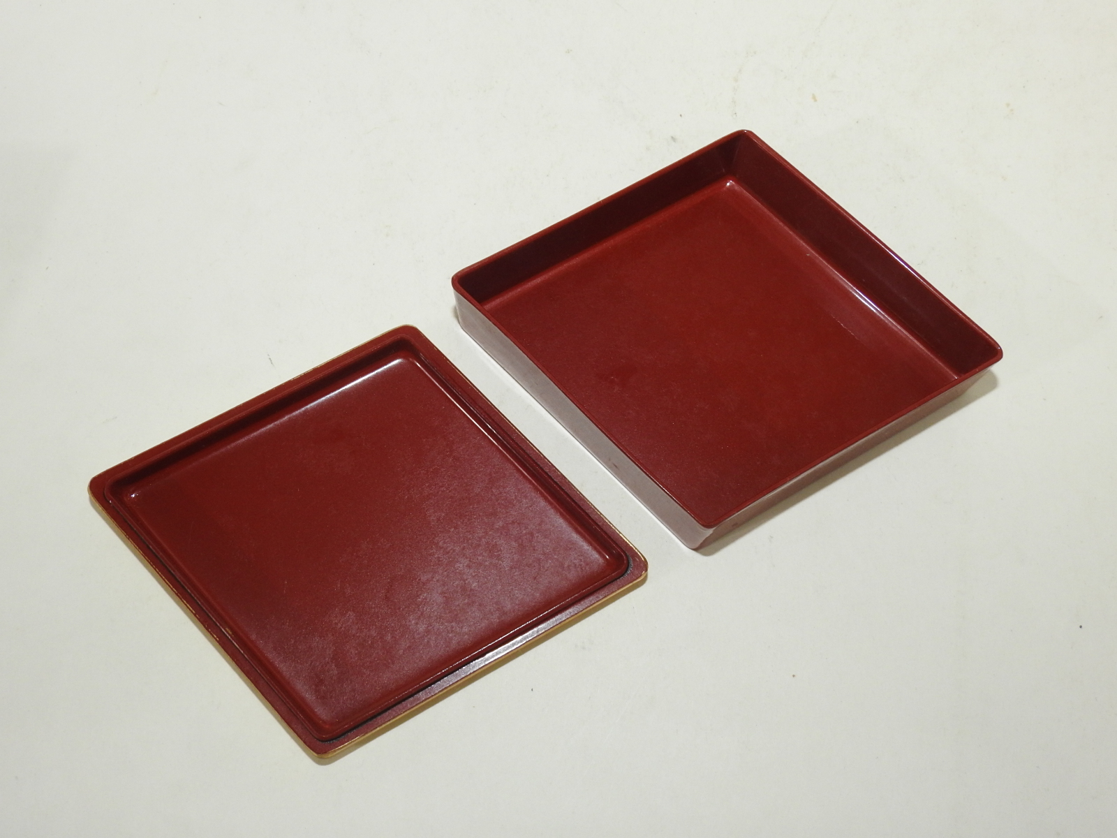 미사용 사각금채 인물문 합