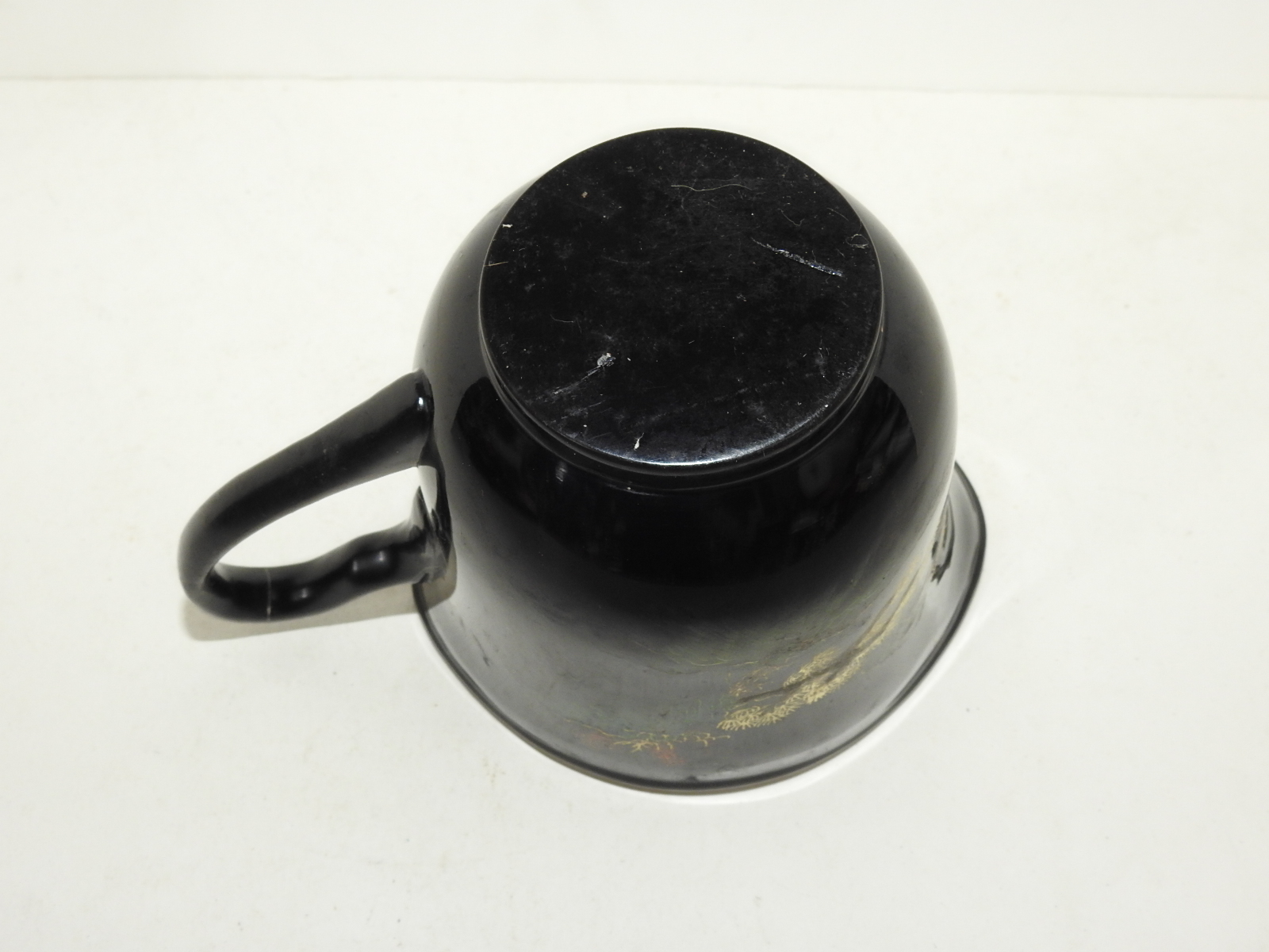 나무에 금채산수문그림이 있는 차수구잔