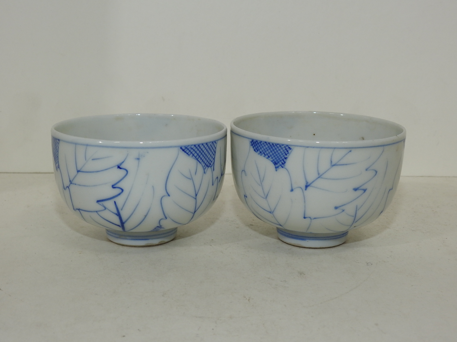 연대가좋은 청화백자추상화문 잔 2점