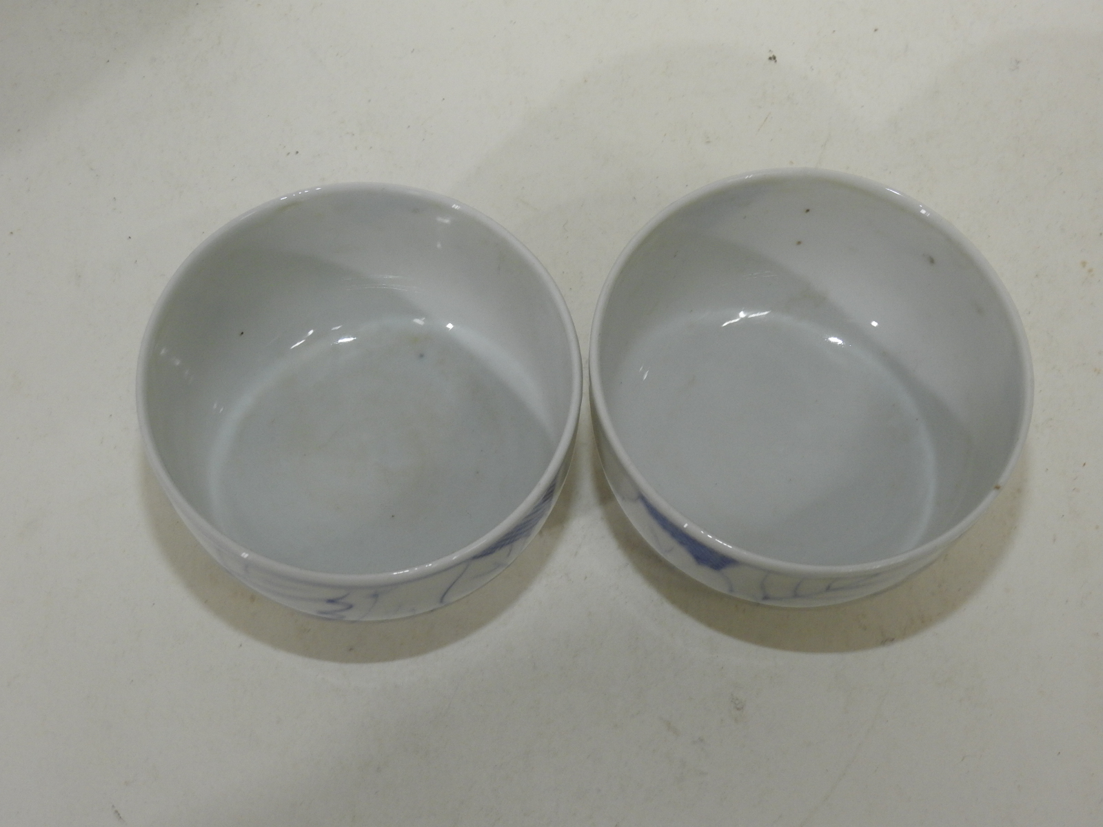 연대가좋은 청화백자추상화문 잔 2점