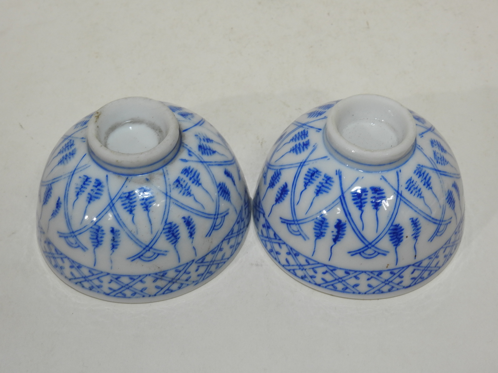 연대가좋은 청화백자추상화문 잔 2점