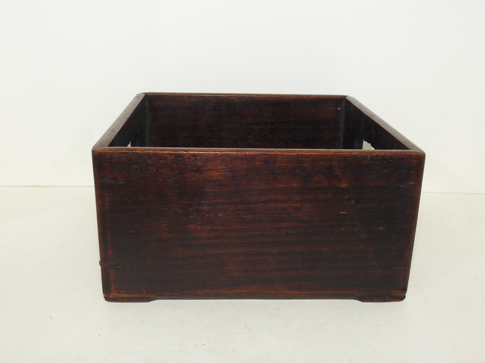 연대와 땟물이 좋은 화류목 사각함