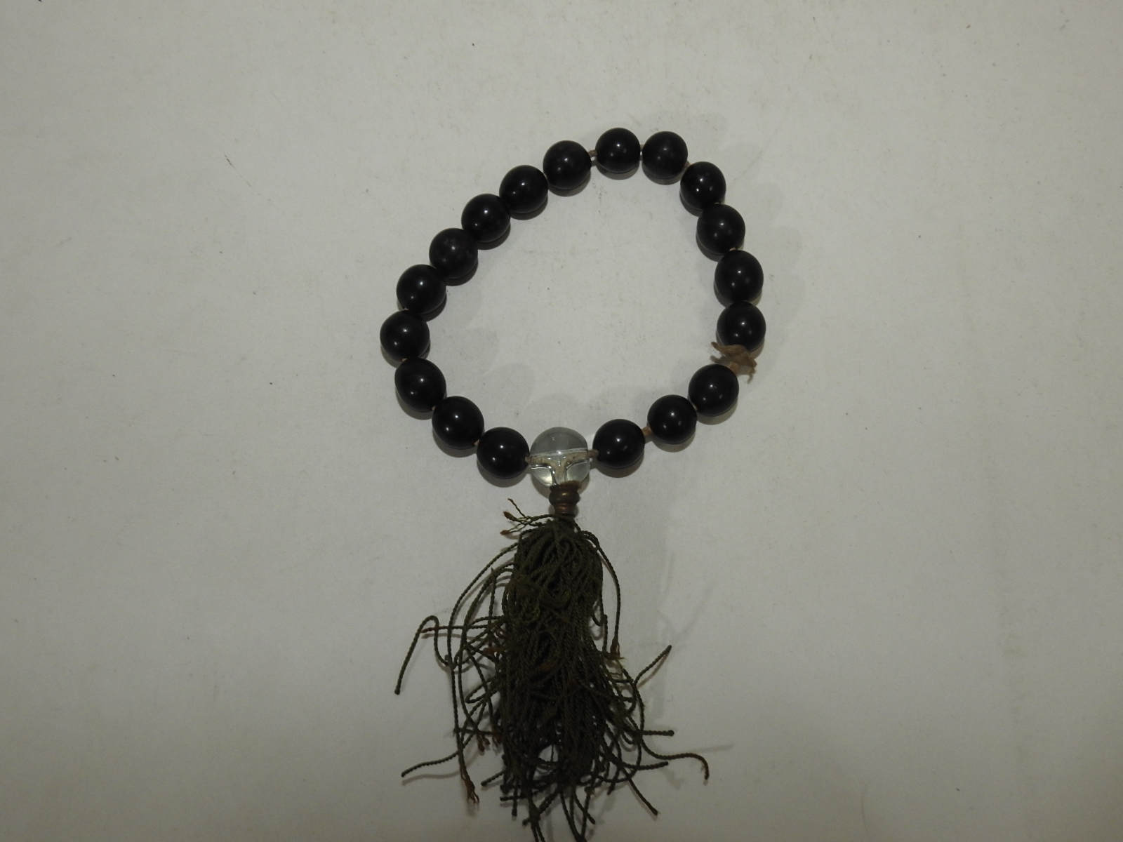 연대가좋은 나무열매와 수정으로된 염주