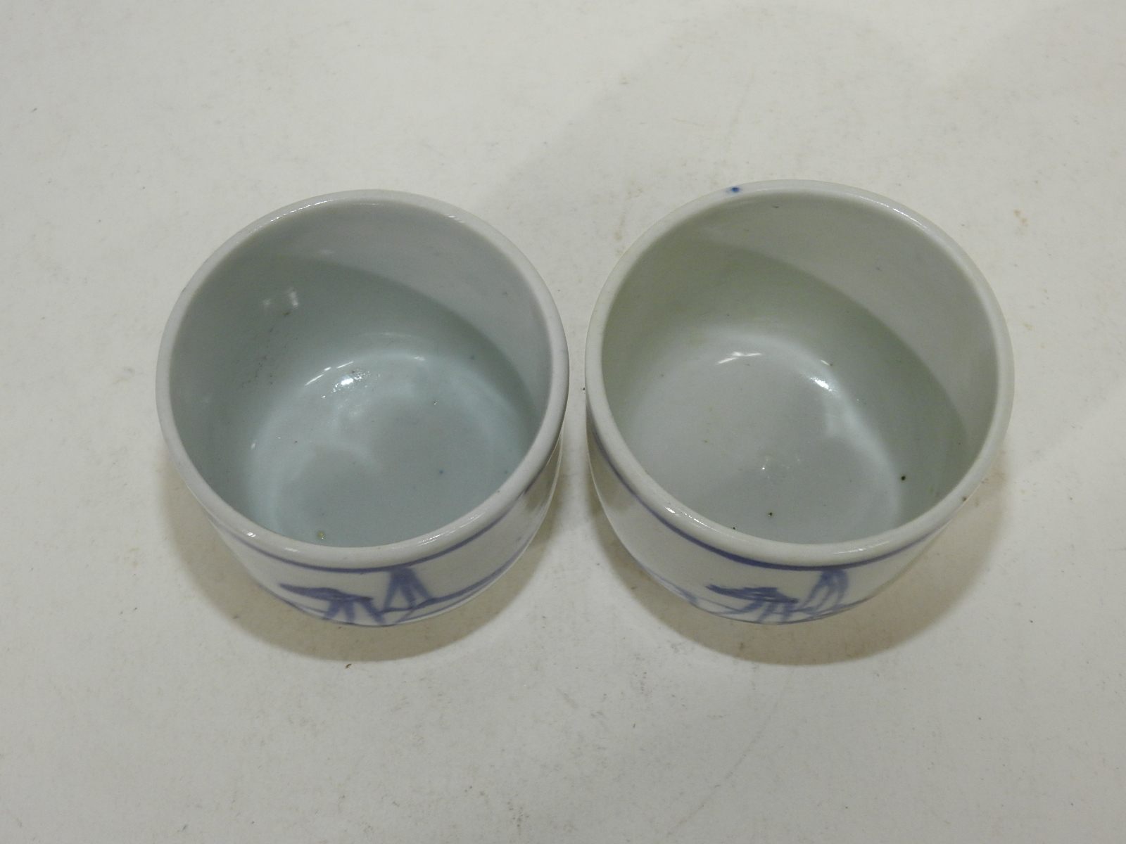 연대가좋은 청화백자 종이학문 잔 2점