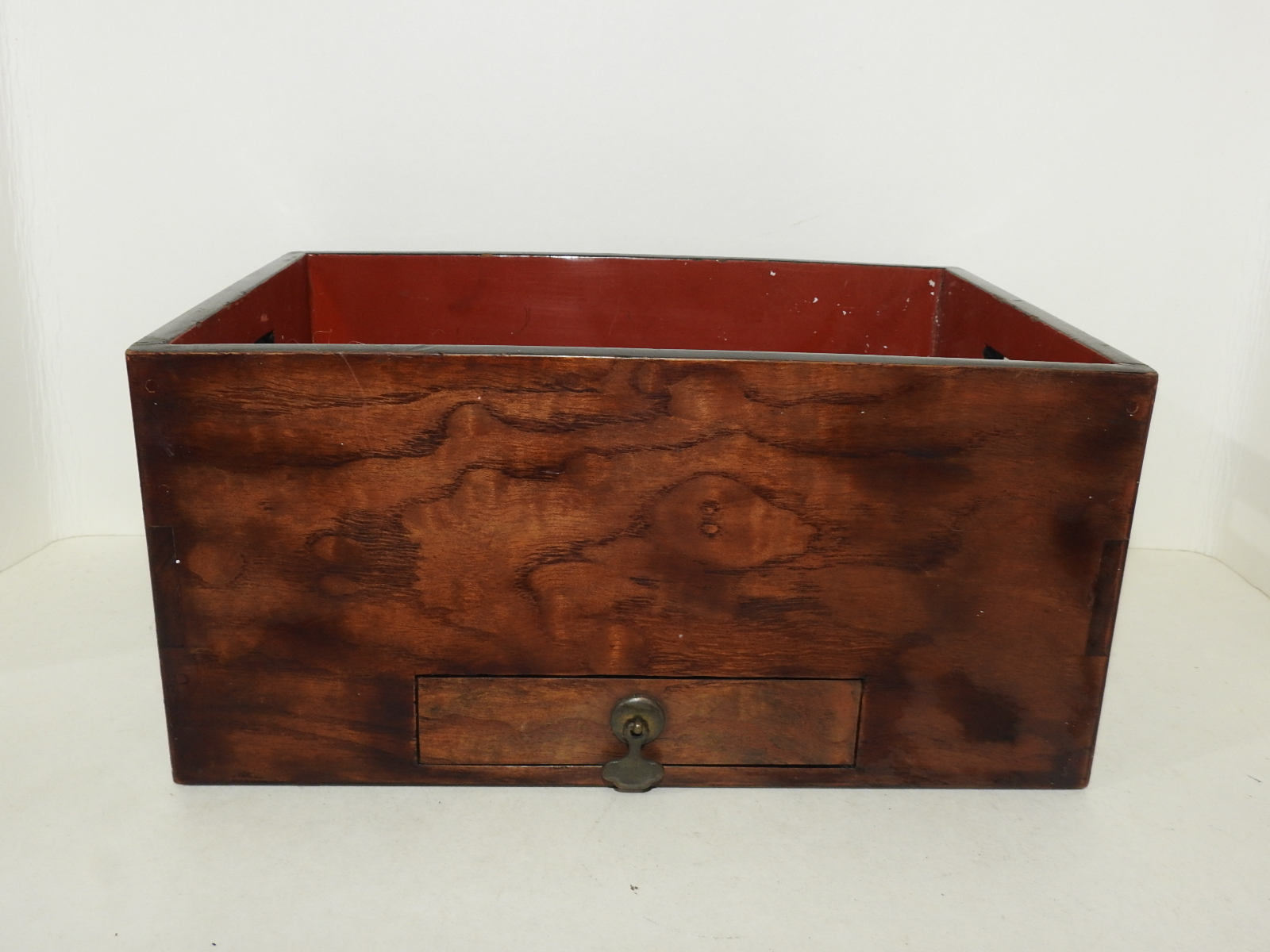 연대좋고 나무의 결이 좋은 벼루함