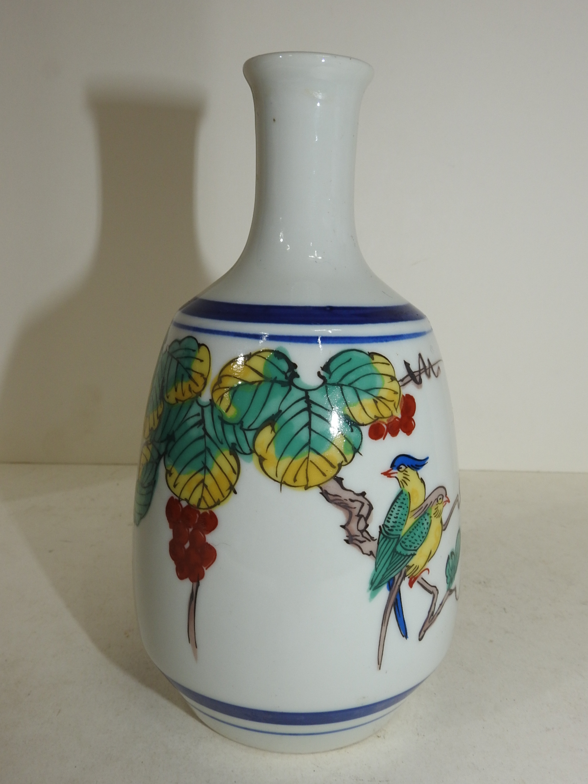 구다니 청화백자진사조화문 주병