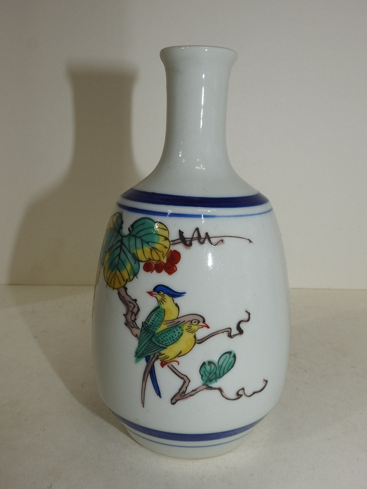 구다니 청화백자진사조화문 주병